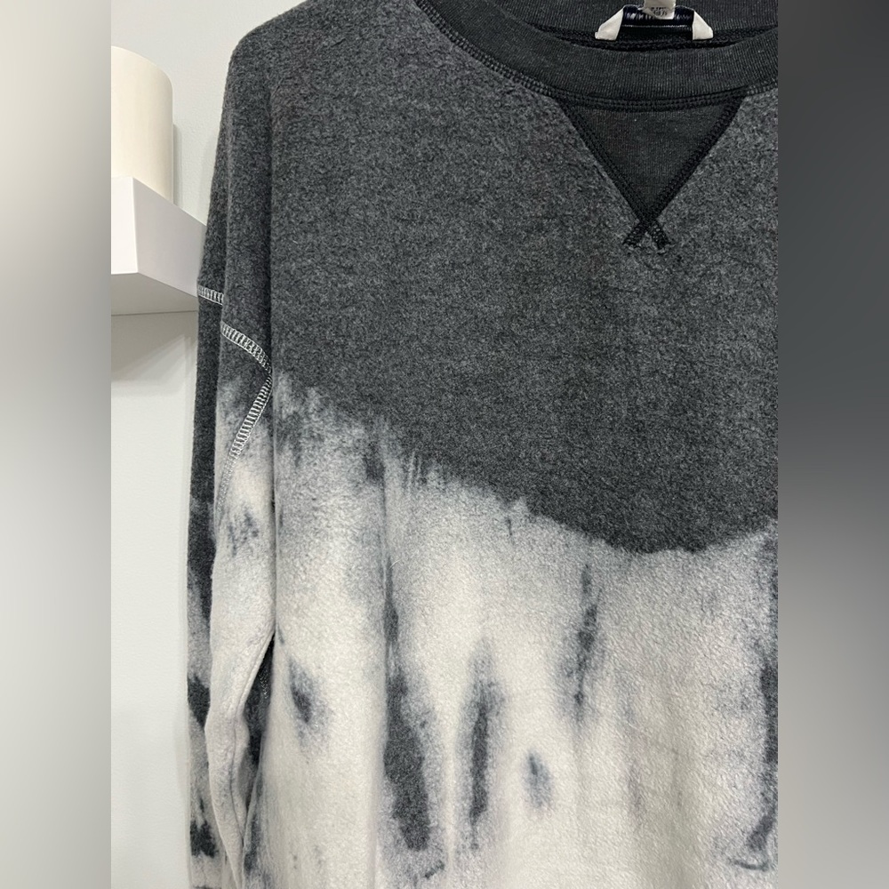 American Eagle Outfitters Charcoal Sweatshirt - Picture 2 of 3